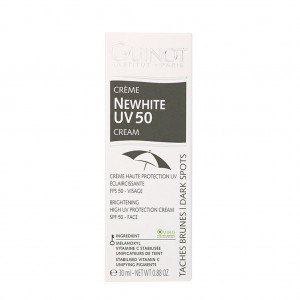 گینو ضد آفتاب روشن کننده SPF50 نیووایت