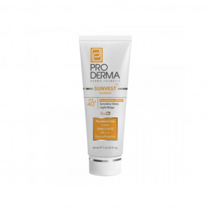 ضد آفتاب فاقد چربی مناسب پوست چرب پرودرما بژ روشن SPF50