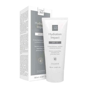 کرم مرطوب کننده دارای SPF15 حجم 100میل تگودر